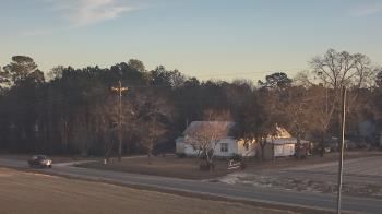 Weather camera view of Overshot NC.