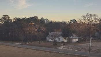 Weather camera view of Overshot NC.