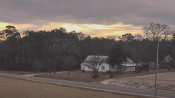 Weather camera view of Overshot NC.