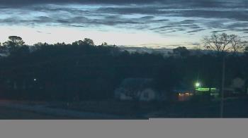 Weather camera view of Overshot NC.