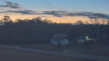 Weather camera view of Overshot NC.