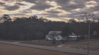 Weather camera view of Overshot NC.