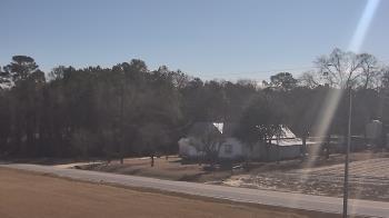 Weather camera view of Overshot NC.