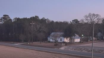 Weather camera view of Overshot NC.