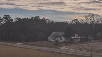 Weather camera view of Overshot NC.