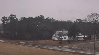 Weather camera view of Overshot NC.