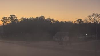 Weather camera view of Overshot NC.