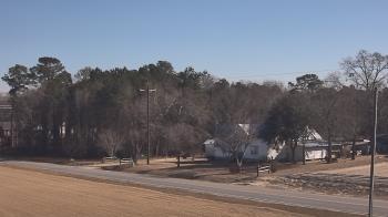 Weather camera view of Overshot NC.