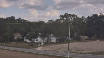 Weather camera view of Overshot NC.