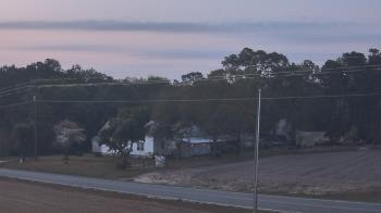 Weather camera view of Overshot NC.