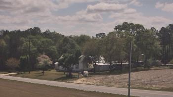 Weather camera view of Overshot NC.