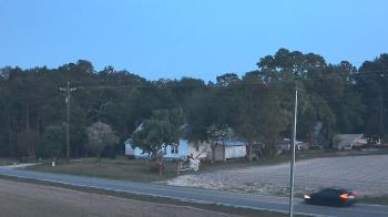 Weather camera view of Overshot NC.