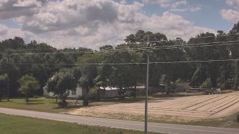 Weather camera view of Overshot NC.