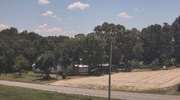 Weather camera view of Overshot NC.