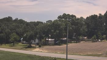 Weather camera view of Overshot NC.