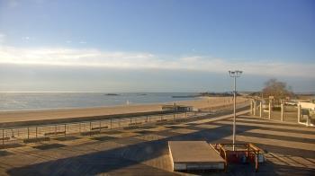 Weather camera view of Ocean Beach Park.