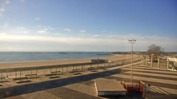 Weather camera view of Ocean Beach Park.