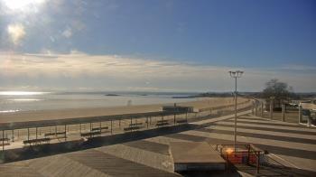 Weather camera view of Ocean Beach Park.