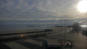 Weather camera view of Ocean Beach Park.