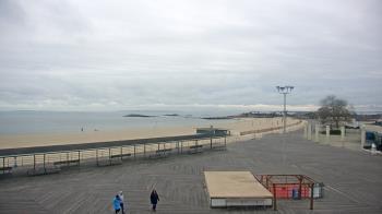 Weather camera view of Ocean Beach Park.