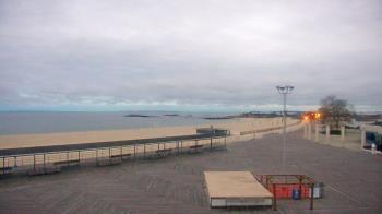 Weather camera view of Ocean Beach Park.