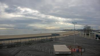 Weather camera view of Ocean Beach Park.