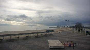 Weather camera view of Ocean Beach Park.