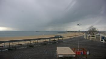 Weather camera view of Ocean Beach Park.