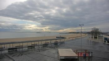 Weather camera view of Ocean Beach Park.