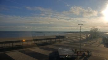 Weather camera view of Ocean Beach Park.