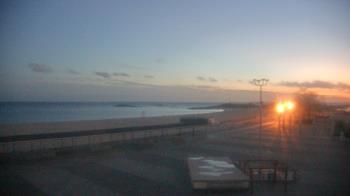 Weather camera view of Ocean Beach Park.