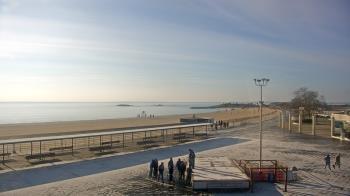 Weather camera view of Ocean Beach Park.