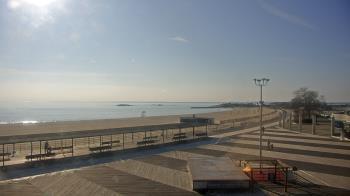 Weather camera view of Ocean Beach Park.