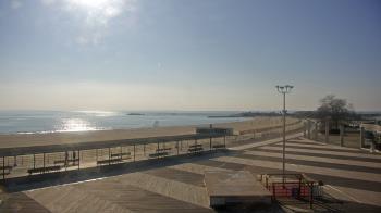 Weather camera view of Ocean Beach Park.