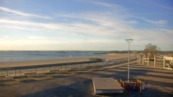 Weather camera view of Ocean Beach Park.