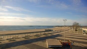 Weather camera view of Ocean Beach Park.