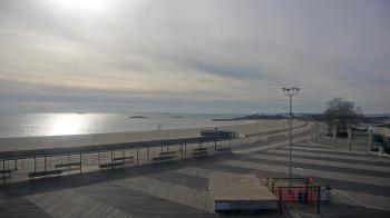 Weather camera view of Ocean Beach Park.