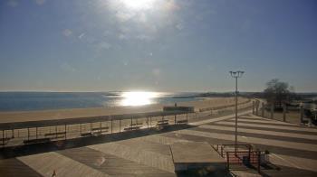 Weather camera view of Ocean Beach Park.