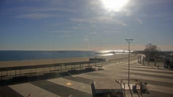 Weather camera view of Ocean Beach Park.