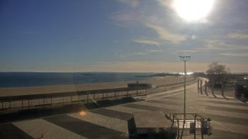 Weather camera view of Ocean Beach Park.