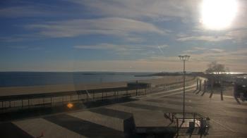 Weather camera view of Ocean Beach Park.