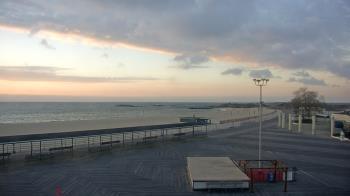 Weather camera view of Ocean Beach Park.