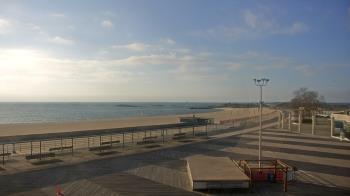 Weather camera view of Ocean Beach Park.
