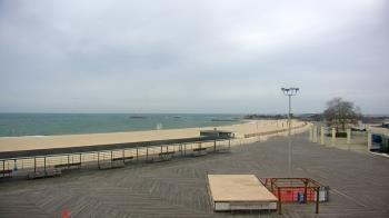 Weather camera view of Ocean Beach Park.