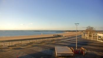 Weather camera view of Ocean Beach Park.