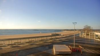 Weather camera view of Ocean Beach Park.