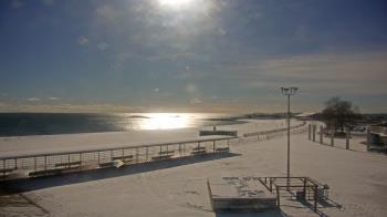 Weather camera view of Ocean Beach Park.