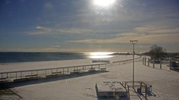 Weather camera view of Ocean Beach Park.