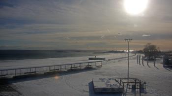 Weather camera view of Ocean Beach Park.