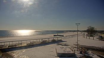 Weather camera view of Ocean Beach Park.